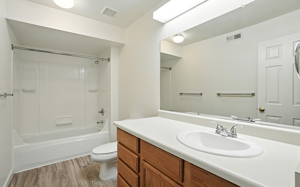 March Landing 1215 3x2 Bathroom